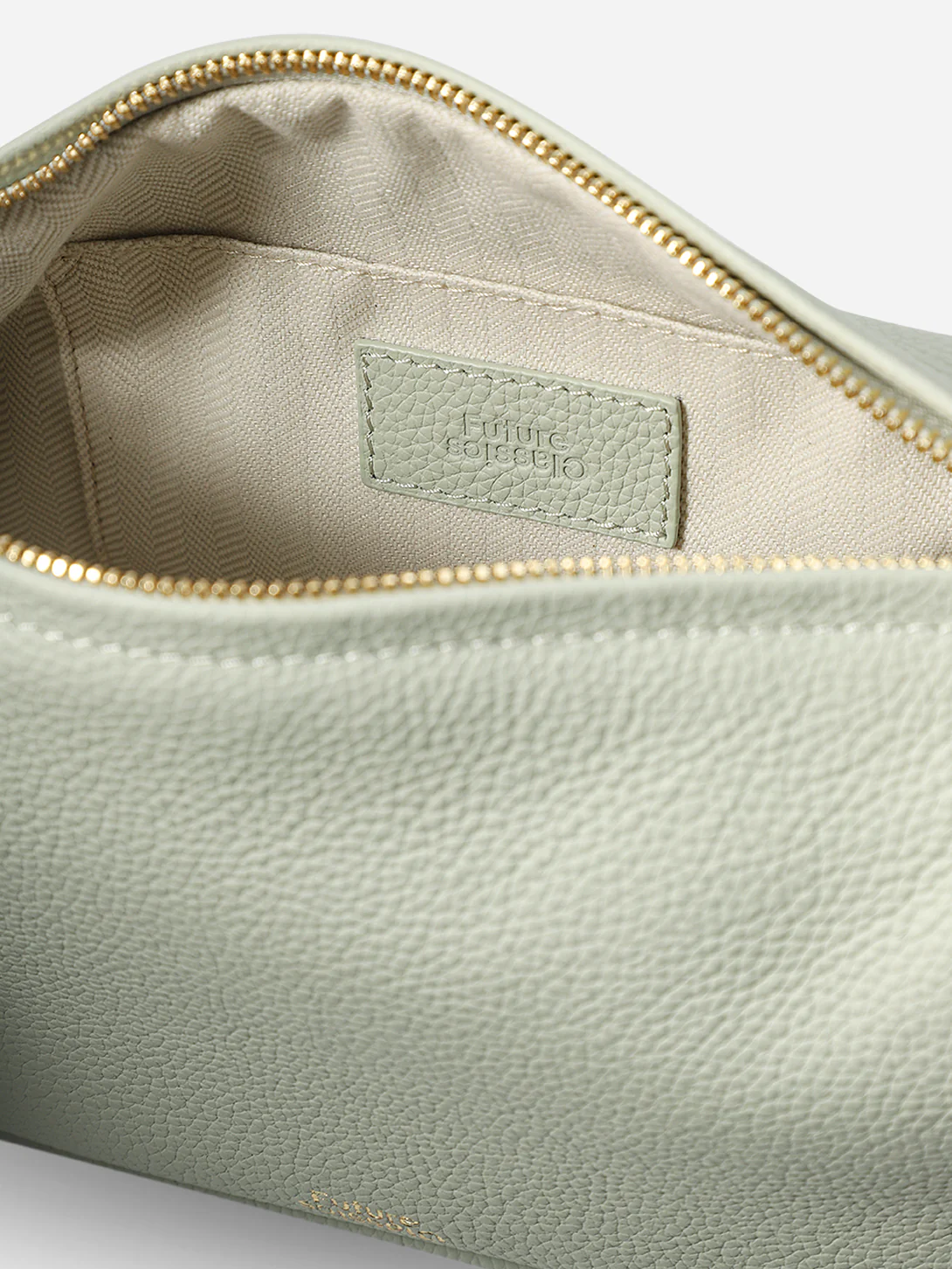 Small Loaf Crossbody - Image 8