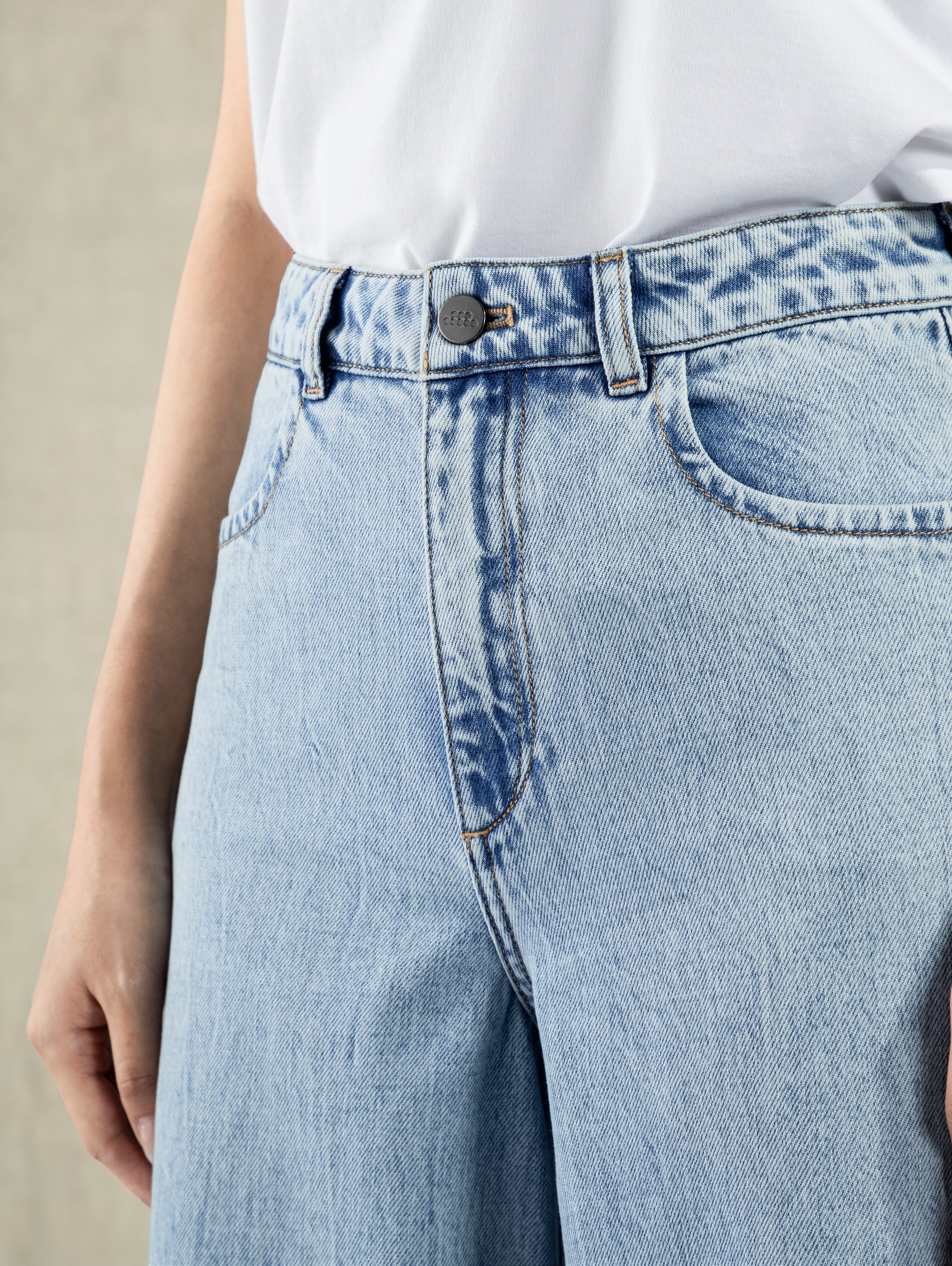 Bleached Straight Fit Jeans - Image 4